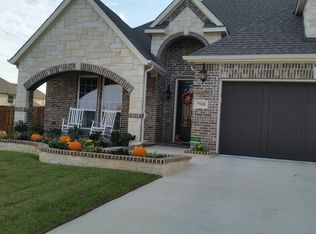 7900 Hudson Bay Ln, Denton, TX 76208