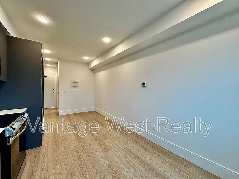 720 Klo Rd #514 — Photo 5