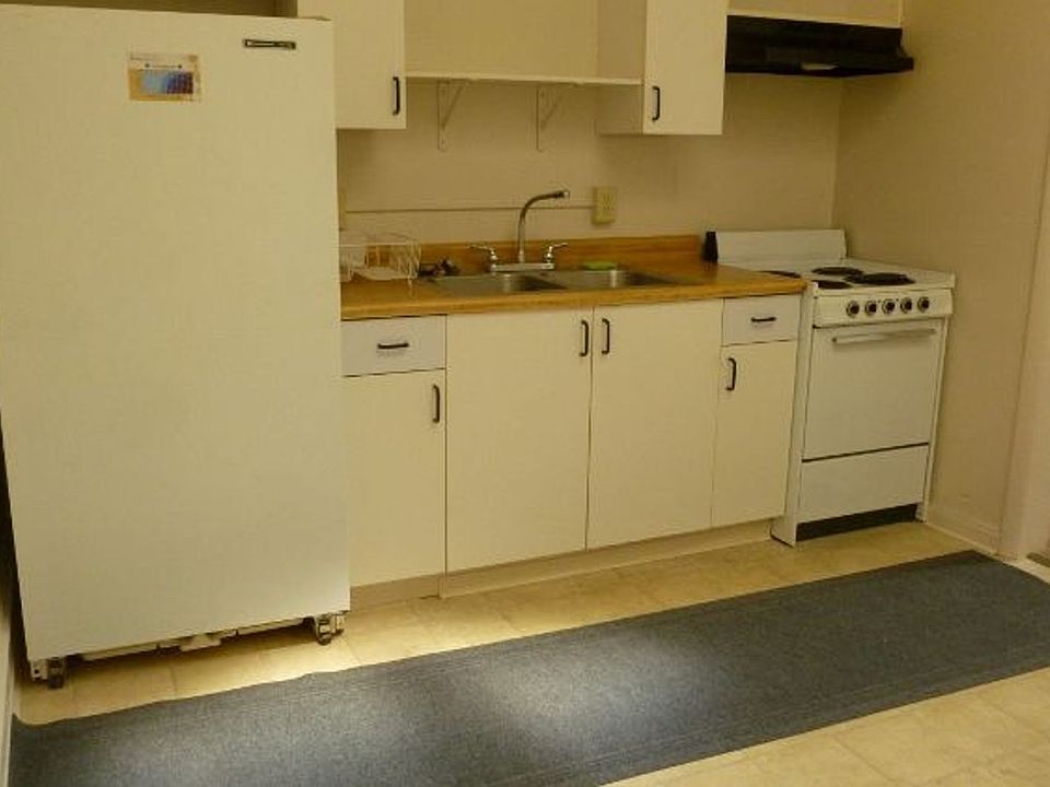 2nd image of 219 S Main St #7