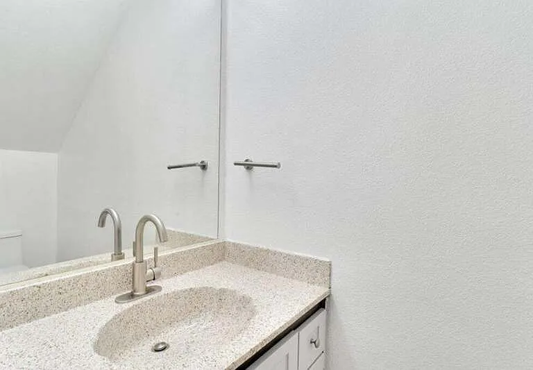 34 Lakeview Cir — Photo 10