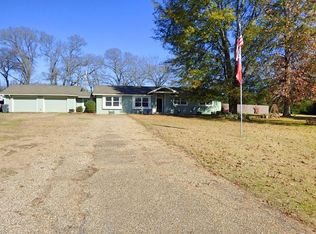 98 County Road 3215, Mount Pleasant, TX 75455
