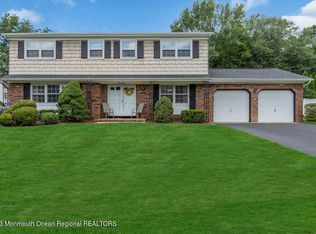 31 Sudbury Rd, Morganville, NJ 07751