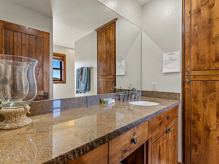8950 W Antoinette Way — Photo 47