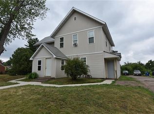 11 E Lasalle Ave, Barron, WI 54812