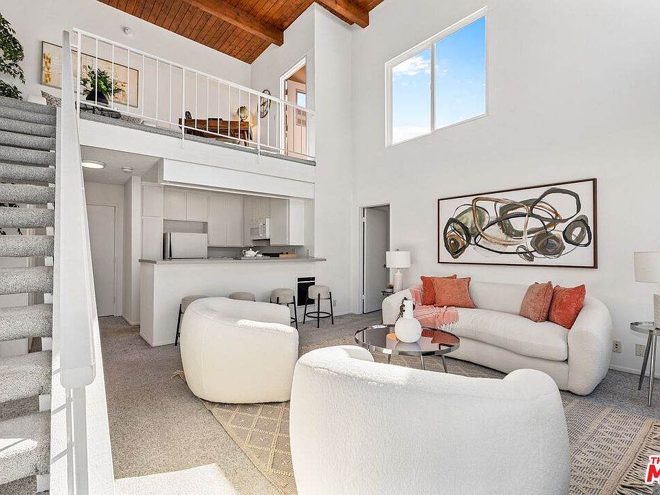 1st image of 16 Quarterdeck St Unit 301