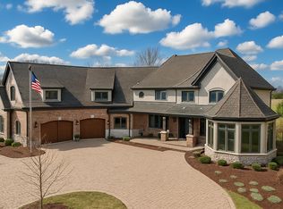 23W711 Hobson Rd, Naperville, IL 60540