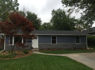 164 Donlin Ct, Sycamore, IL 60178