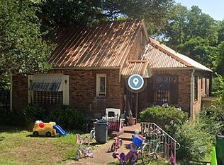 1310 Oakdale Dr, Palestine, TX 75801