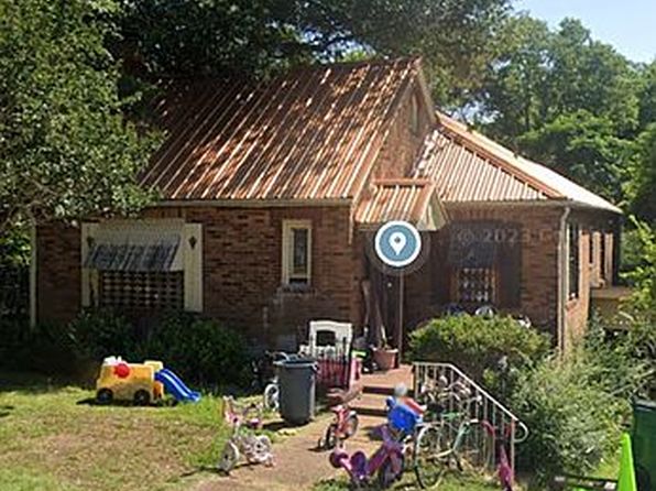 1310 Oakdale Dr