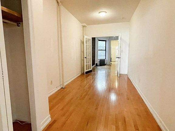 3rd image of 181 Guernsey St APT 1L
