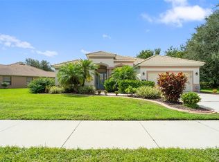 6895 Tailfeather Way, Bradenton, FL 34203