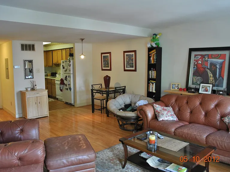 322 Bainbridge St #G — Photo 1