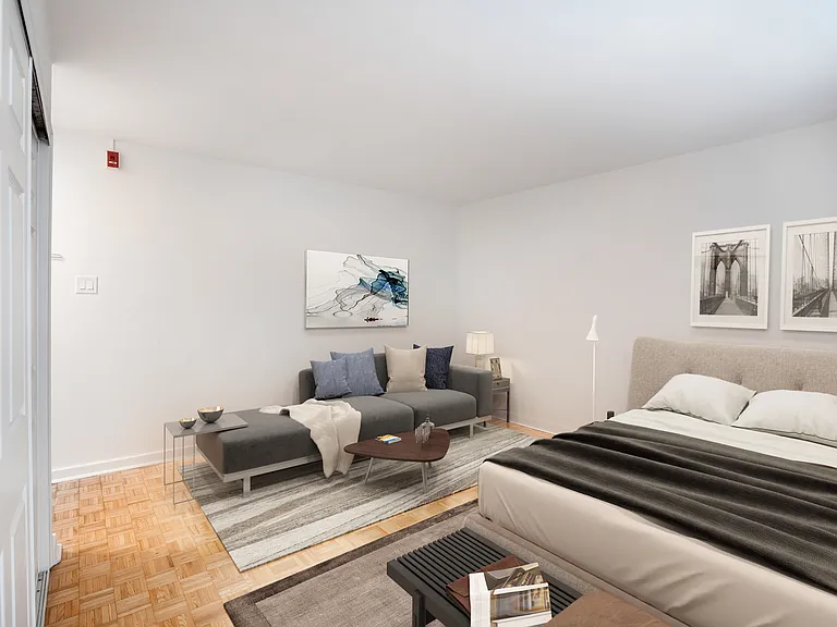 14 Deer Park Cres — Photo 2