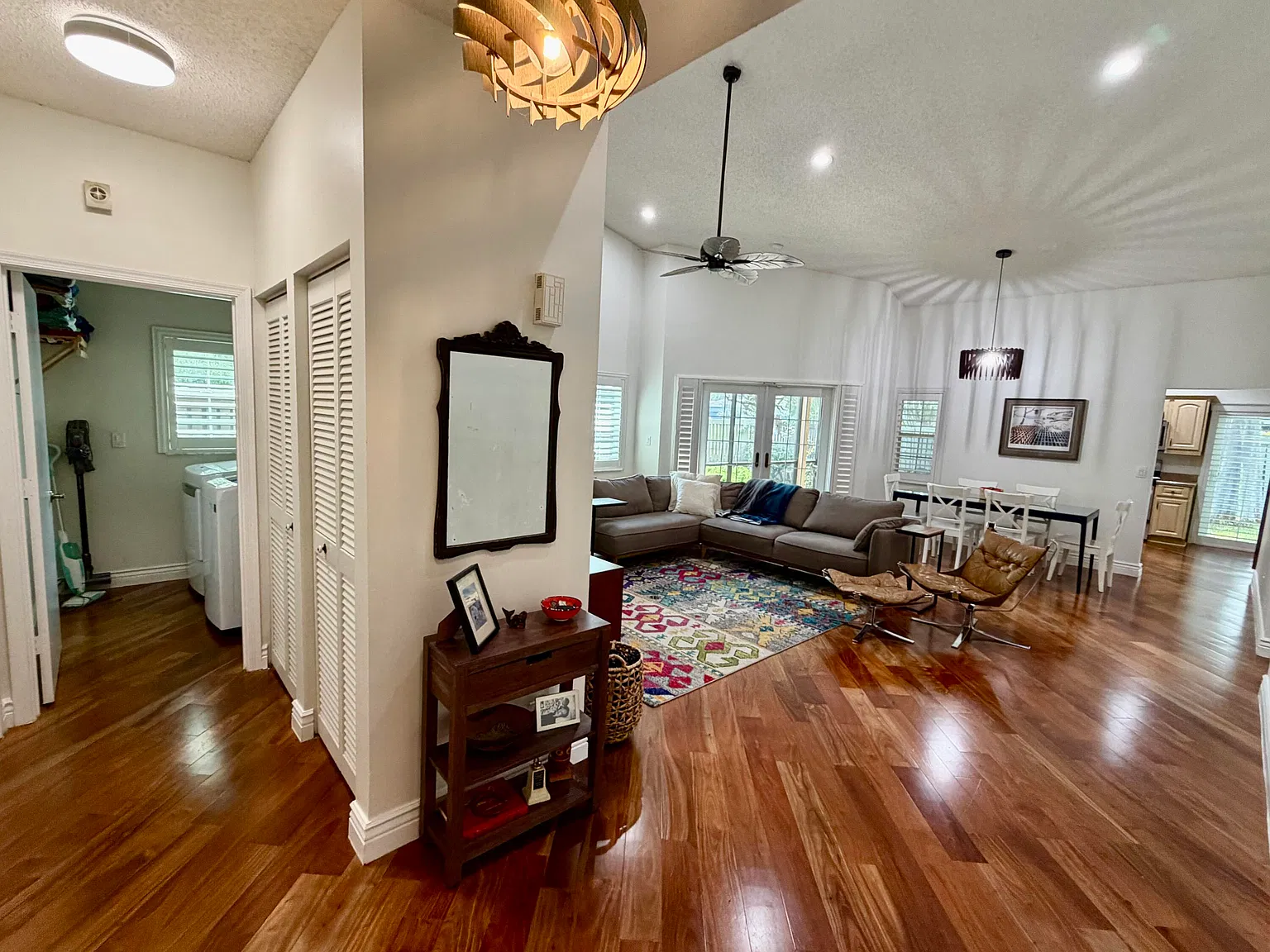 2 bed, 2.0 bath, 1408 sqft, $3,650 — Photo 4