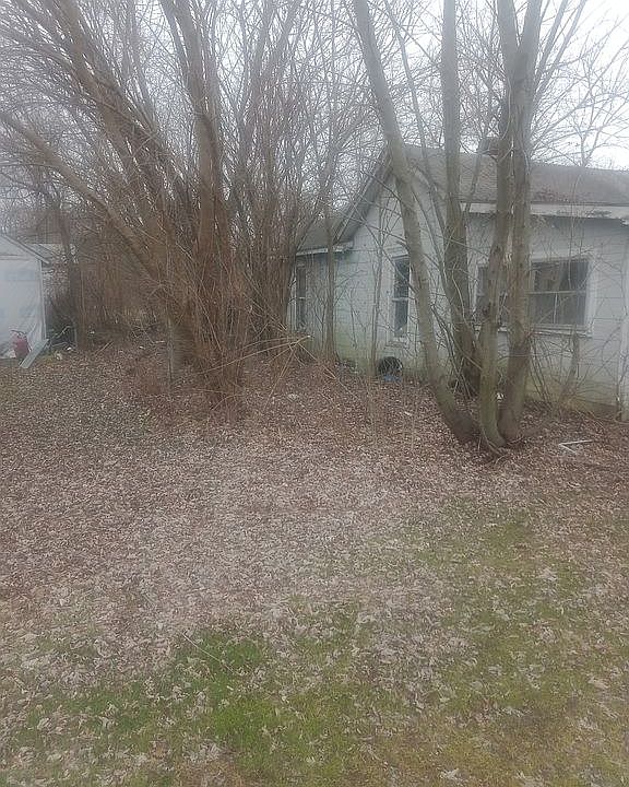 1st image of 7985 N Washington