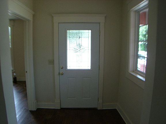 Big foyer with lots of light.