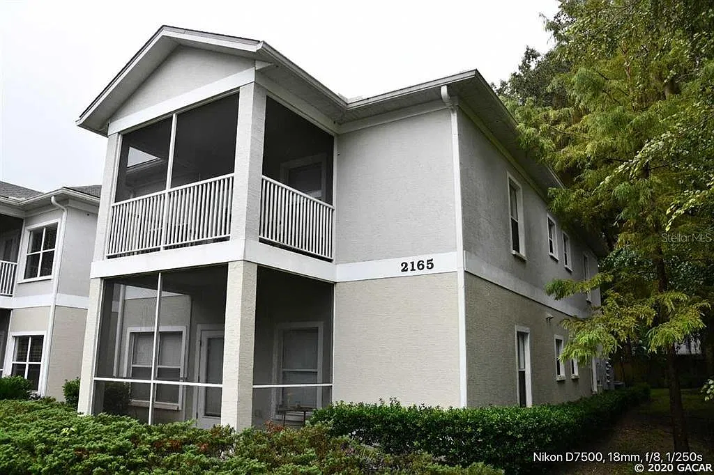 1 bed, 1.0 bath, 700 sqft, $1,295 — Photo 1