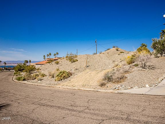 5th image of 3561 Overland Dr