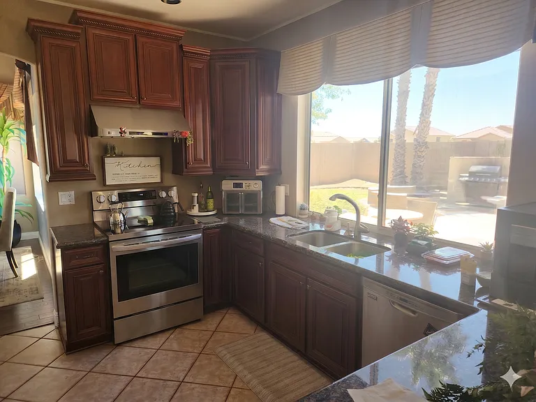 1727 W Thunderhill Dr — Photo 10