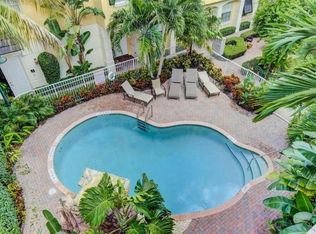 285 SE 6th Ave APT D, Delray Beach, FL 33483