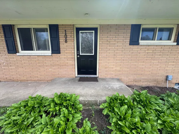 108 Meadow Lark Ln, La Porte, IN 46350