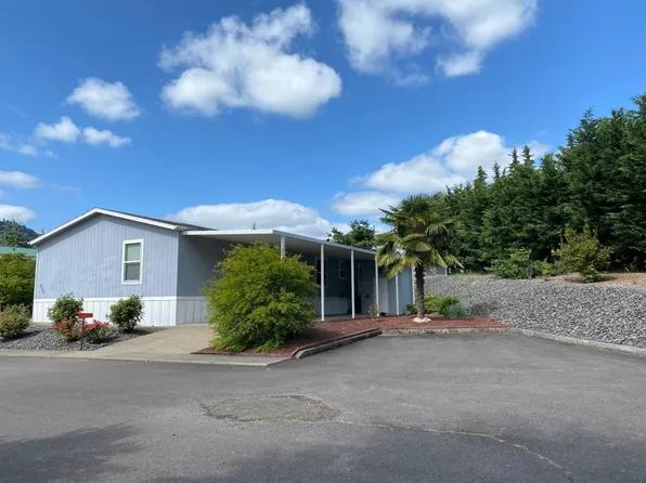 230 Oak Leaf Ln, Winston, OR 97496