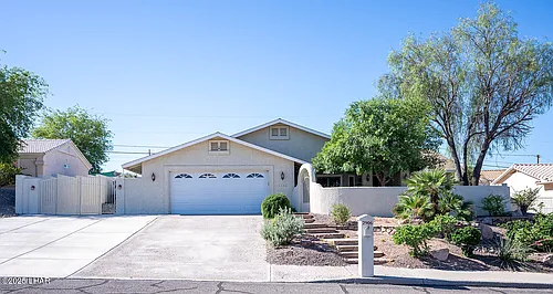 2906 Daytona Ave Photo 1
