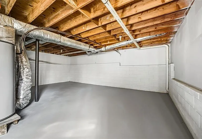 5825 Stonehaven Dr NW — Photo 28