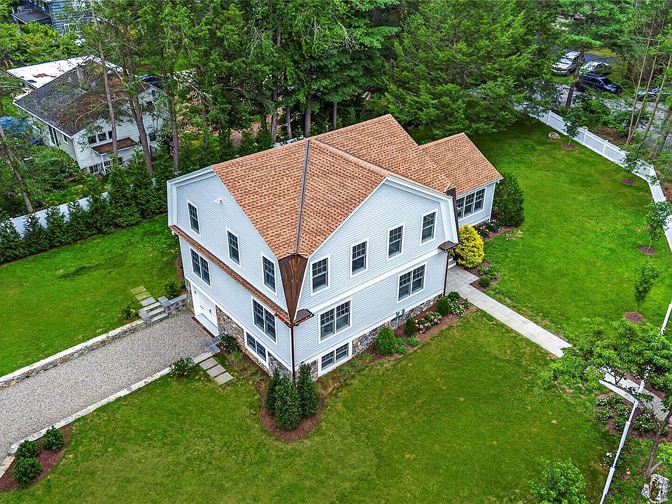 1st image of 21 Twin Lakes Road