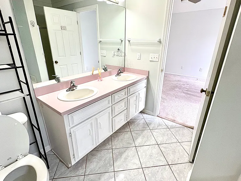 5240 Spinnaker Ct — Photo 19