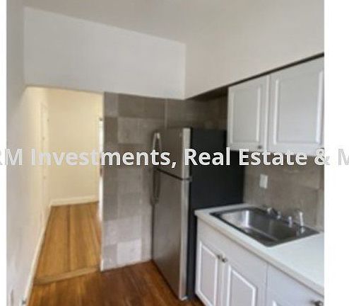 4th image of 901 Pennsylvania Ave APT 8