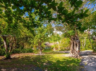 7450 SW 79th Ct, Miami, FL 33143