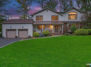 522 High Rd, River Vale, NJ 07675