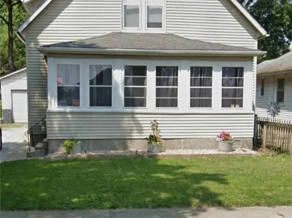 2051 N Church St, Decatur, IL 62526