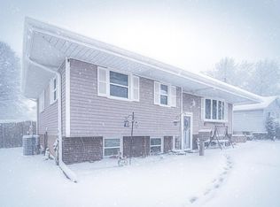 225 N Dwiggins St, Griffith, IN 46319