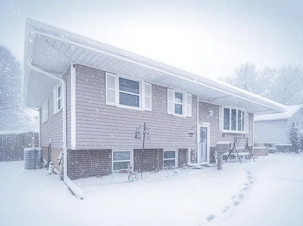225 N Dwiggins St, Griffith, IN 46319