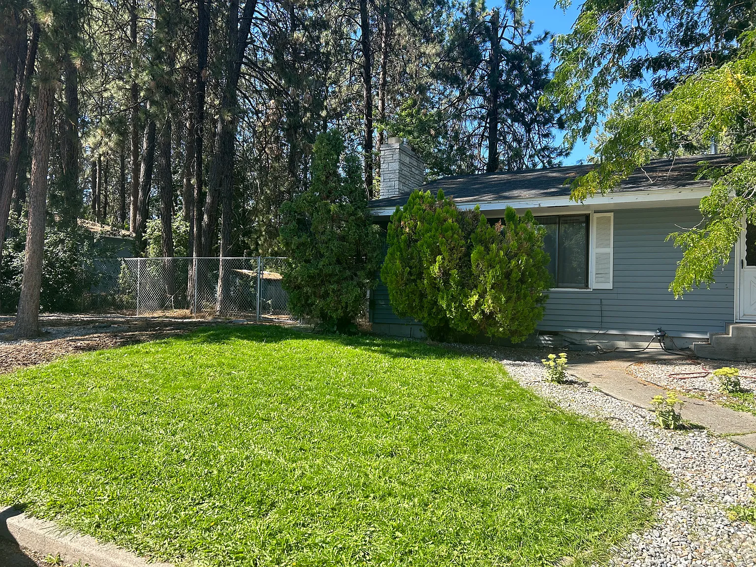 9727 N Woodridge Dr — Photo 2
