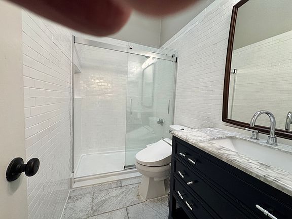 3rd image of 2506 Wedglea Dr APT 802