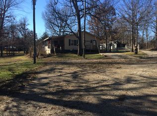 28547 Emery Rd, Lebanon, MO 65536