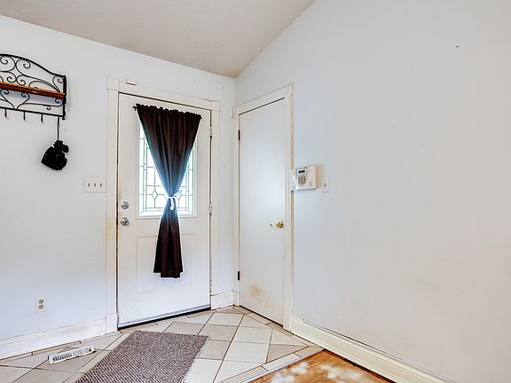 4th image of 5319 Ballard Dr