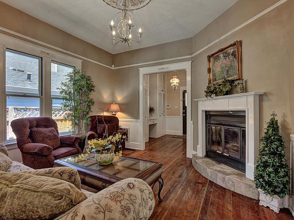 4th image of 15 Ashler Ave