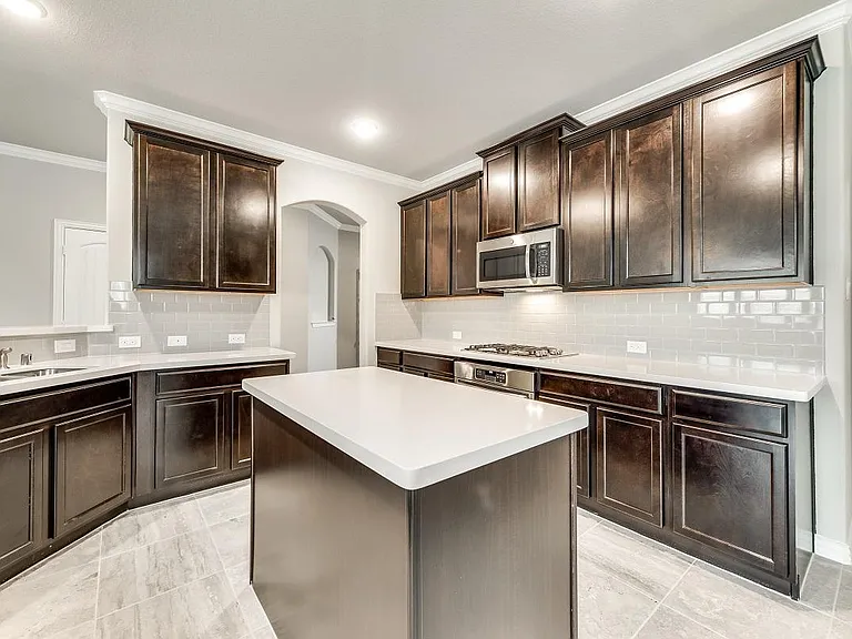 16700 Lincoln Park Ln — Photo 12