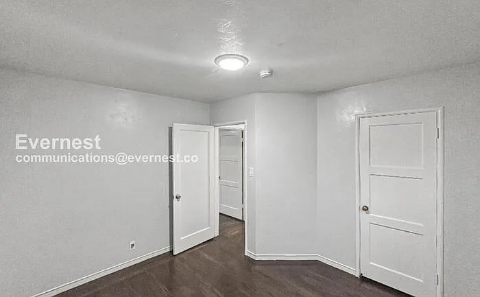 6618 Laird Ave — Photo 12