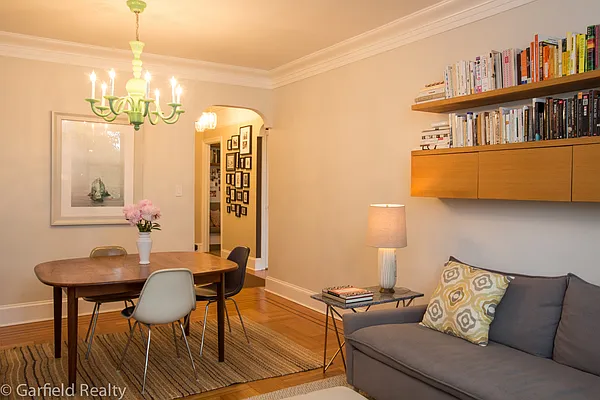 Sold by Garfield Realty  | media 18