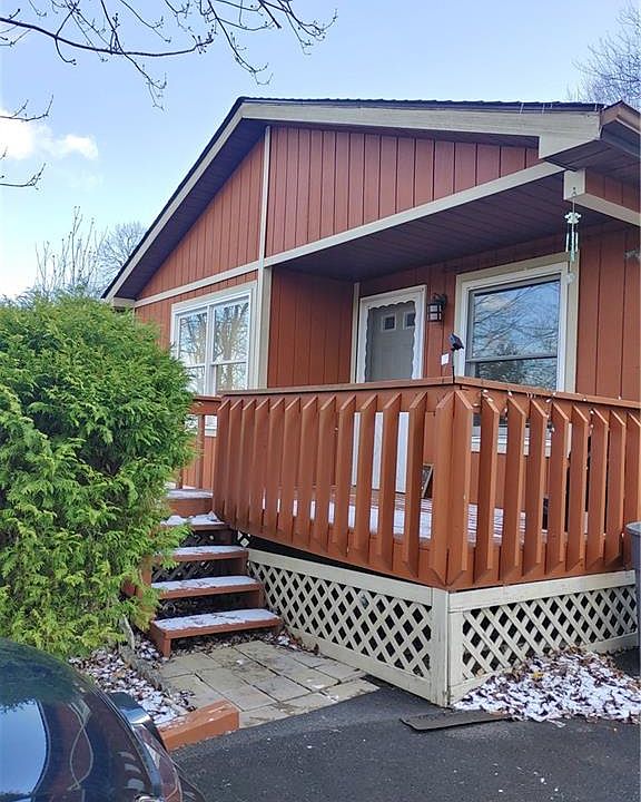 1st image of 31 Timber Hill Ln
