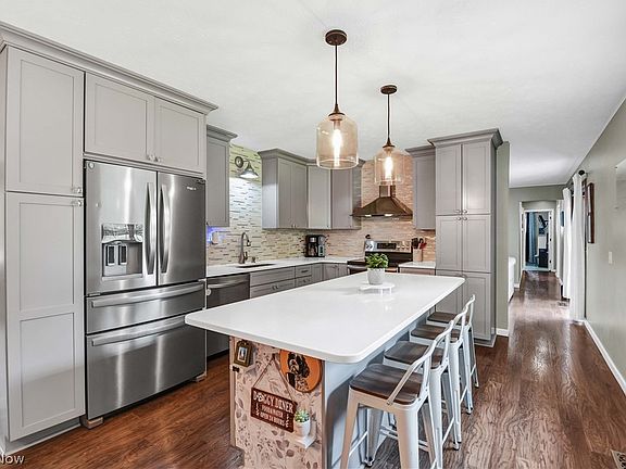 4th image of 10773 Waterfall Rd