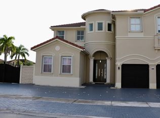 17972 NW 87th Ct, Hialeah, FL 33018