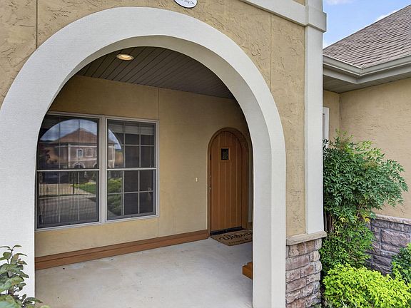 3rd image of 110 N Tuscany Drive