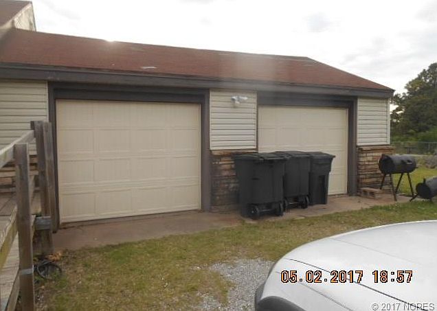 2nd image of 7210 S 33rd West Ave
