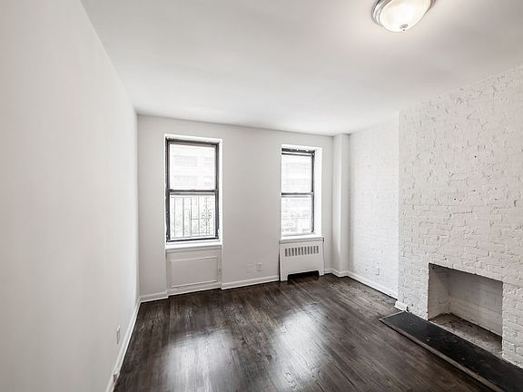 4th image of 244 E 71st St APT 2C
